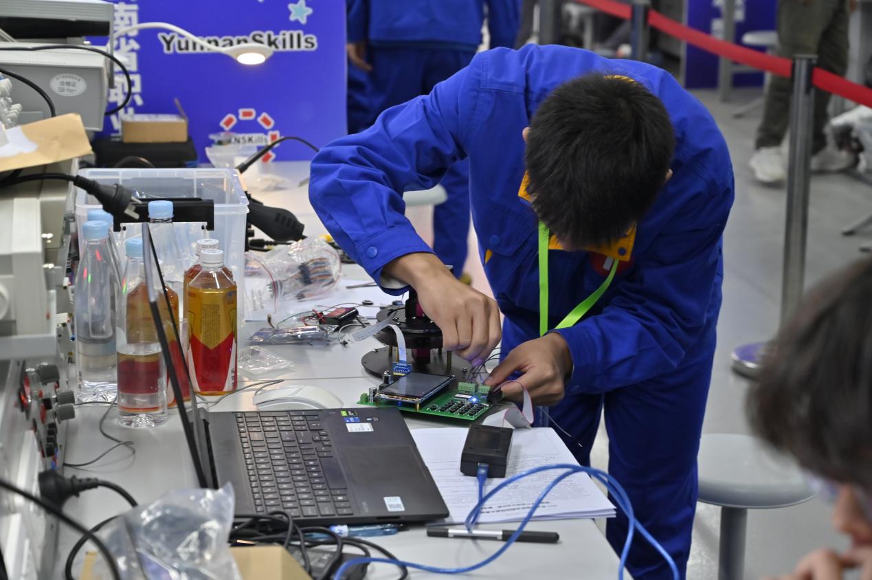 智创未来，技展风采——我校成功承办2023年云南省职业院校技能大赛“智能电子产品设计与开发”赛项