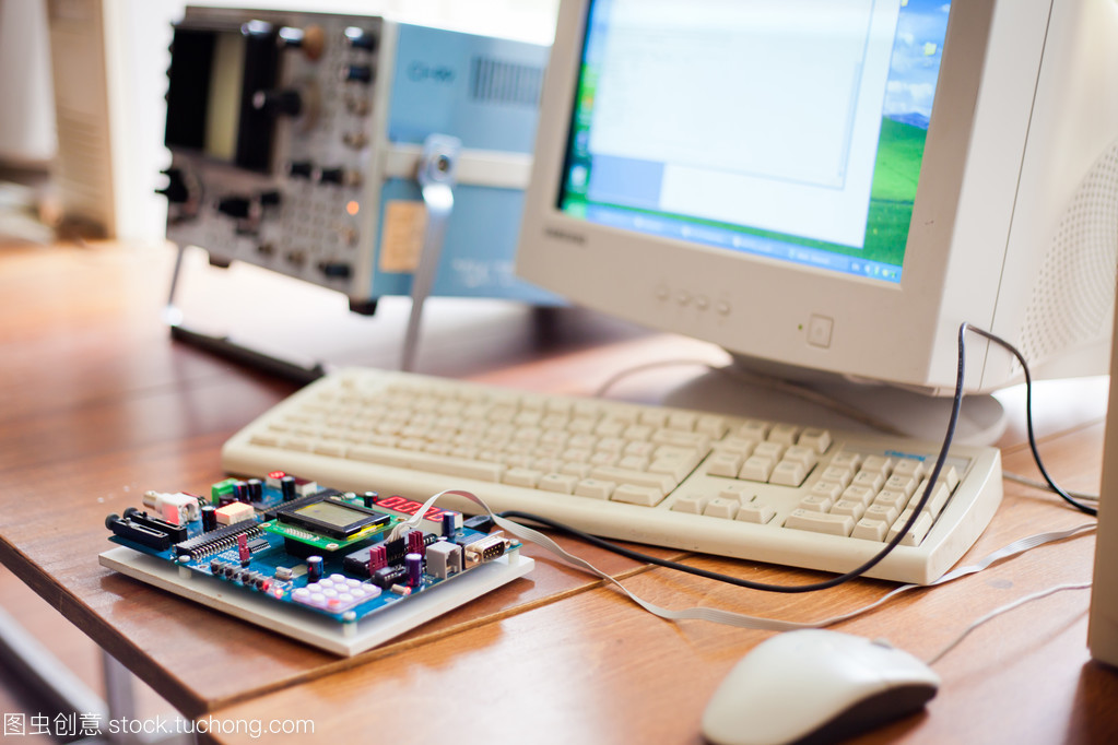 电子开发实验室 推动电子产品技术创新的核心引擎